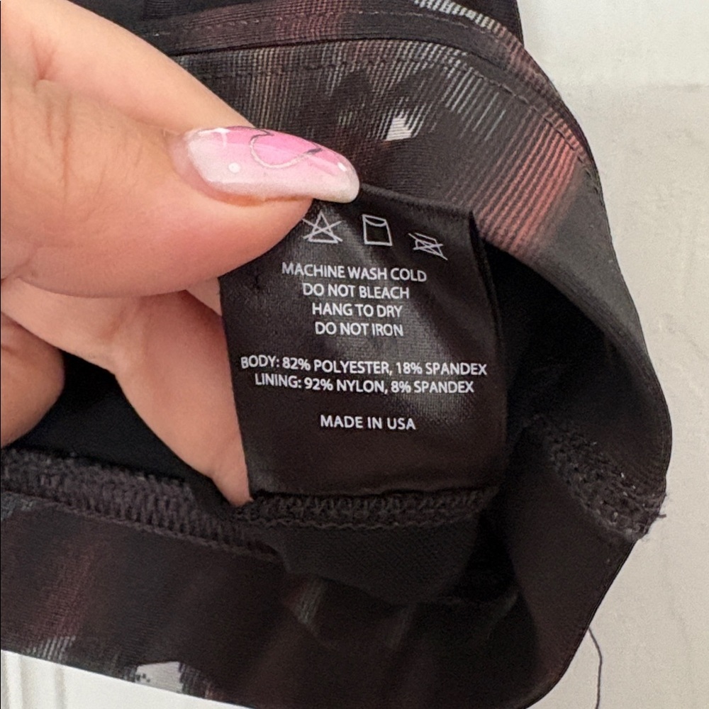 Peloton Show Up Floral High Neck Sports Bra Black Brown Size S — image 6 of 6